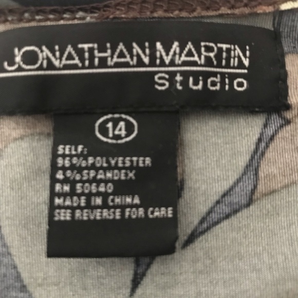 Jonathan Martin Studio Cap Sleeve V-Dress. Size 14 - Picture 5 of 5